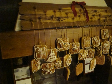 Muveszmami - Deszka formájú adveti naptár alap, Meska Muveszmami - Deszka formájú adveti naptár alap, Meska