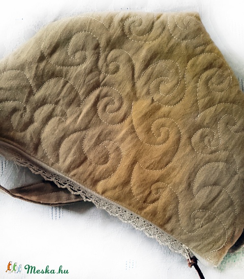 Százéves szerelem - "aranydió" színű övtáska, Táska, Válltáska, oldaltáska, Gyönyörű, egyedi tervezésű és készítésű övtáska, erős, saját rusztikus festésű, szá..., Meska