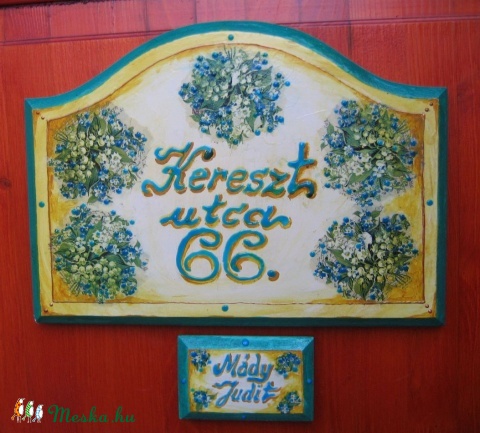 Nefelejcs-gyöngyvirág csokor-Szett-nétábla utcanévtábla, Bútor, Otthon, lakberendezés, Utcatábla, névtábla, Fára akril festékkel festett.Kontúr pasztával írt. Kültéri utcanévtábla.
Időt álló!!!!!!!!
Több réte..., Meska