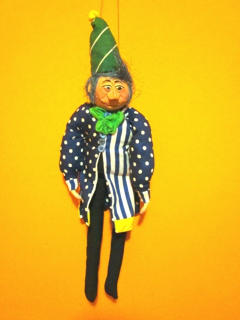 Piripatty, Képzőművészet , Játék, Baba, babaház, Játékfigura, 
Mérete;kb 40 cm
Anyaga; modellező gyurma, textil, Meska