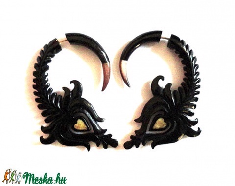 \'Szíves viruló tulipán\' fülbevaló, Ékszer, óra, Fülbevaló, Piercing, testékszer, Népi motívumos, organikus, kézzel faragott ál fültágító, fülbevaló. Anyaga: szaru, csont. A szív és ..., Meska