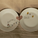 Bárányos készlet, Baba-mama-gyerek, Dekoráció, Konyhafelszerelés, Kerámia, Porcelán alapra festett névre szóló bárányos-lepkés szett,4 részből áll.
800 fokon lett kiégetve,a f..., Meska