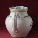 Kancsó virágokkal, Konyhafelszerelés, Otthon, lakberendezés, Kancsó , Kaspó, virágtartó, váza, korsó, cserép, Kerámia, 1,5 literes, 18 cm a magassága és 16 cm széles a hasa. Vörösre égő agyagból korongoztam, szikkadásak..., Meska