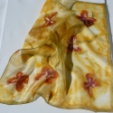 Tavaszias, lepkés kendő, Ruha, divat, cipő, Női ruha, Selyemfestés, Kellemes, tavaszi színekkel festettem meg ezt a kendőt.
100% hernyóselyem, mérete 55*55 cm.

A KÉPEN..., Meska