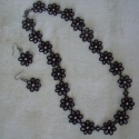 Rosary II., Ékszer, óra, Képzőművészet , Ékszerszett, A virágfüzérként leomló Rosary szett fekete Anchor (100% pamut) horgolófonal és arany színű Tekla gy..., Meska