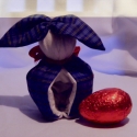 Meglepetés nyuszi, húsvéti dísz, Dekoráció, Otthon, lakberendezés, Ünnepi dekoráció, Húsvéti mindenféle, Patchwork, foltvarrás, Baba-és bábkészítés, Meglepetés nyuszi, húsvéti dísz.

Textilből készített nyuszika,feje hungarocell golyó. A hátulja nyi..., Meska