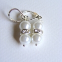 Bridal white - Vintage fülbevaló klasszikus gyöngyös, Dekoráció, Esküvő, Ékszer, óra, Fülbevaló, Fehér vagy törtfehérnek számító üveggyöngyök között strasszos rondell, vintage hangulatú klasszikus ..., Meska