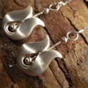 Tulipános ezüst fülbevaló, Ékszer, óra, Medál, Ötvös, A Tulipános medál fülbevalója
mérete akasztó nélkül: 12x22 mm

, Meska