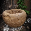 Gömb virágtartó, Otthon, lakberendezés, Dekoráció, Kaspó, virágtartó, váza, korsó, cserép, Kerti dísz, Kőfaragás, Gömb alakú virágtartó rusztikus kőből, kinti és benti használatra egyaránt., Meska