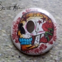 Ed Hardy stílusú kitűző!, Mindenmás, Ruha, divat, cipő, Dekoráció, Fiatal korunk kedves kiegészítői a kitűzők, jelvények napjainkban újból virágkorukat élik! Vidám kie..., Meska