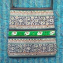 AKCIÓS!!Zöld,ezüst szállal szőtt táska, Ruha, divat, cipő, Táska, Képzőművészet , Válltáska, oldaltáska, Varrás, Patchwork, foltvarrás, Sötétszürke kordbársony anyagból készült táska.Az elejét,ezüst szállal,kézzel szőtt anyag díszíti,me..., Meska
