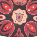 Bordó,virágos válltáska, Ruha, divat, cipő, Táska, Magyar motívumokkal, Válltáska, oldaltáska, Patchwork, foltvarrás, Varrás, Gondosan összeválogattam bordó,lila és piros anyagaimat és ebből készítettem el,ívelt formájú táskám..., Meska