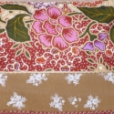 Drapp -rozsdabarna, virágos válltáska, Magyar motívumokkal, Ruha, divat, cipő, Táska, Válltáska, oldaltáska, Patchwork, foltvarrás, Varrás, Drapp,kordbársony alapanyagból készült, középrész egy-egy hajtással díszített táska.
Felső részét ny..., Meska