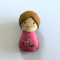 Babás kitűző - barackvirág, Ékszer, óra, Bross, kitűző, Eddig csak játék formájában kapható figuráim most új testet öltenek. Ezután ékszerként is megvásárol..., Meska