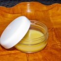 Mézes, jojoba olajos ajakápoló, Szépségápolás, Kozmetikum, Szappan, tisztálkodószer, Mindenmás, Bio méhviasz, bio jojoba olaj, finomítatlan shea és kókuszvaj gondoskodik ajkunkról, hogy  a lehető ..., Meska