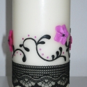 rózsaszín és pink virágos gyertya csipkével, Dekoráció, Otthon, lakberendezés, Gyertya, mécses, gyertyatartó, Ünnepi dekoráció, Gyertya-, mécseskészítés, Megrendelésre, 30. szülinapra készítettem a képen látható gyertyát, ami rózsaszín és pink szinű gyur..., Meska