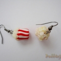 Popcorn fülbevaló, Ékszer, óra, Fülbevaló, Egy kis ropogtatni való a nyári mozizásokhoz, nagy filmmaratonokhoz:)

Kb 1,5 cm magas, és  1,3 cm á..., Meska