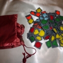 Qwirkle jellegű logikai társasjáték, Filcből készült, kitömött elemekből álló játék, me...
