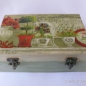 Rusztikus tároló doboz, Dekoráció, Férfiaknak, Otthon, lakberendezés, Tárolóeszköz, Decoupage, szalvétatechnika, Rusztikus fadoboz, kopottas hatásúra festve, mattra lakkozva.
A férfiak is kifejezetten kedvelik. :)..., Meska