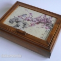 Cseresznyevirágos ékszeres doboz LEFOGLALVA!, Otthon, lakberendezés, Képzőművészet , Dekoráció, Tárolóeszköz, Decoupage, szalvétatechnika, LEFOGLALVA KAndi1 számára!

Variációk egy témára - csipetnyi Távol-Kelet. Japán festménnyel díszítet..., Meska