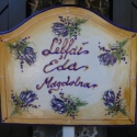 Lila tulipáncsokrok-Édának-névtábla-, Otthon, lakberendezés, Dekoráció, Ünnepi dekoráció, Utcatábla, névtábla, Famegmunkálás, Festett tárgyak, Névtábla nagy-,Egyedi igény szerinti díszítéssel--felirattal--Virágos indás motívumokkal is --elegán..., Meska