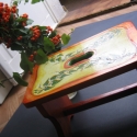 Tavasz--sámli,klassikus méretben, Bútor, Baba-mama-gyerek, Otthon, lakberendezés, Famegmunkálás, Festészet,  Indás,antikolt narancsszínű lazúros sámli.
Gyönyörű fenyőfából--asztalos mestermunka.
Több rétegben..., Meska