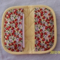 Papírzsepi tartó  \\\\\\\" szamócás\\\\\\\", Pénztárca, tok, tárca, Zsebkendőtartó, Patchwork, foltvarrás, Varrás, Kedves és hasznos ajándék lehet bárkinek, ha nem tudsz több pénzt rászánni az ajándékra. Munkatársak..., Meska