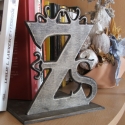 Könyvtámasz , monogram fából Zs betű, Dekoráció, Otthon, lakberendezés, Magyar motívumokkal, Famegmunkálás, Egyedi könyvtámasz antikolva, nyírfából.

A betűk igény szerint kérhetők, az abc összes betűjéből el..., Meska