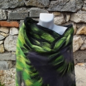 Zöld gyapjú szárnyak, Nemezelés, Zöld és fekete nemezelt selyem chiffon sál.
170x85cm-es finom, pihekönnyű batikolt selyem chiffon an..., Meska