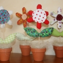 Pöttyös virág, Dekoráció, Otthon, lakberendezés, Kaspó, virágtartó, váza, korsó, cserép, Varrás, Patchwork, foltvarrás, Ez a virág nem hervad el... Textilből varrtam és vatelinnel béleltem,terrakotta cserépbe ültettem,nő..., Meska