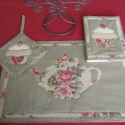 TEARÓZSA patchwork ünnepi teríték, 5 részes, Otthon, lakberendezés, Konyhafelszerelés, Lakástextil, Edényalátét, Patchwork, foltvarrás, KÉSZ TERMÉK

Ünnepi teríték romantikus vacsorákhoz (és reggelikhez, ebédekhez, vidám teázásokhoz...)..., Meska