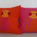 Sztereó - pink pöttyös cicás párnácskák, Baba-mama-gyerek, Dekoráció, Játék, Gyerekszoba, Patchwork, foltvarrás, Varrás, Pink pamutvászonra narancs alapon pink pöttyös karton anyagból, valamint Narancs pamutvászon alapra ..., Meska