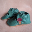 Erdei manócska cipellője, Baba-mama-gyerek, Ruha, divat, cipő, Cipő, papucs, Baba-mama kellék, Bőrművesség, Varrás, Az erdei manócska cipellő alsó és felső részét bőrből készítettem, puha, szivacsos dupla bőrtalpa bi..., Meska