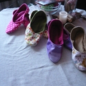 Rózsás álom Balerina cipellő bőr talppal , Ruha, divat, cipő, Otthon, lakberendezés, Baba-mama-gyerek, Lakástextil, Varrás, Balerina cipő, vagy otthoni mamusz helyett...

Pamutból készült, hideg időszakra szánt otthoni, munk..., Meska