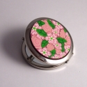 Millefiori tükör (piperetükör), Mindenmás, Szépségápolás, Neszesszer, Fürdőszobai kellék, Rozsdamentes acélból készült kinyitható piperetükör, csodálatos, rózsaszínű virágokkal díszítve.

A ..., Meska