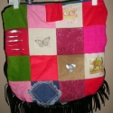 Rojtos hippi táska, Táska, Válltáska, oldaltáska, Decoupage, szalvétatechnika, Patchwork, foltvarrás, Patchwork stílusú hippi táska gazdag színösszeállításban
Mérete rojtok nélkül 40 x 40 cm
Pánt hossza..., Meska