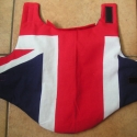 Brit angol zászló mintás kutyaruha kutyakabát XS , Állatfelszerelések, Varrás, Vatelinnel bélelt,tépőzárral állítható kutyakabát 1,5-2,5 kg -os kutyusok részére
Háta hossza 26 cm
..., Meska