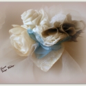 Vintage Wedding... Valami kék.... Hajdísz, bross, Ékszer, óra, Bross, kitűző, Hajbavaló, Ékszerkészítés, Varrás, Valami kék:
A régi időkben az igaz hitet, a tisztaságot és a hűséget jelképezte.

Új kollekcióm dara..., Meska