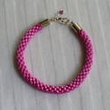 Pinky , Ékszer, óra, Karkötő, Ékszerkészítés, Fonás (csuhé, gyékény, stb.), Könnyed, szatén zsinórokból fonott karkötő pink színből. A szatén miatt enyhe fénye van, amely külön..., Meska