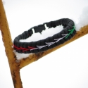 Paracord  fűzéssel díszített karkötő, Baba-mama-gyerek, Farsangi jelmez, kellék, Ékszer, óra, Karkötő, Csomózás, A paracord (magyarul: ejtőernyő-zsinór illetve más néven parachute cord, 550 cord) egy belső magból ..., Meska