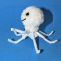 Polip, Játék, Dekoráció, Otthon, lakberendezés, Játékfigura, Mindenmás, Hófehér vigyori polipka :)
Feje, teste fonalból készített pompon. Lába filccel borított hajlított dr..., Meska