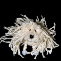 Puli, Dekoráció, Otthon, lakberendezés, Játék, Játékfigura, Mindenmás, Mókás kis puli kutyi.
Feje, teste törtfehér hullámos fonalból készített pompon. Lába zseníliadrót fo..., Meska