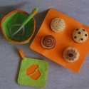 \"Muffin álom\"- muffinkészítő szett kis konyhatündérkéknek, Baba-mama-gyerek, Játék, Készségfejlesztő játék, Mindenmás, Varrás, Olyan dolgos, ügyes kislányoknak és kisfiúknak ajánlom ezt a teljes egészében kézzel készített, filc..., Meska