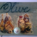 Mediterrán hangulatú akasztó, Mindenmás, Decoupage, szalvétatechnika, Famegmunkálás, Natúr lécekből készült ez a mediterrán hangulatú, zöld olívás, porcelán gombos kis fogas.A fogasra 3..., Meska
