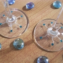 Pezsgős poharak - Lila-türkiz - Csak rendelésre!, Konyhafelszerelés, Bögre, csésze, Egyedi üvegfestett pezsgőspoharak, swarovski kővel (lila-türkiz) díszítve. 

Az ár 1 db-ra vonatkozi..., Meska