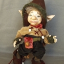 Porcelánbaba a LegendLand BJD-től : GERZSON kobold, Dekoráció, Képzőművészet , Szobor, Kerámia, Baba-és bábkészítés, Kerámia, Gerzson kobold didergett,
ma borús reggelre ébredt.
Ám kobold módra megoldotta,
nincs is most már se..., Meska