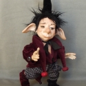 Porcelánbaba a LegendLand BJD-től : TÓDOR kobold , Dekoráció, Képzőművészet , Szobor, Kerámia, Baba-és bábkészítés, Kerámia, Bálba készül Tódor koma,
visz is zsákot,abban hozna...
mit egy kobold elképzel,
s tánc helyett megeb..., Meska