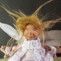 IBOLYA tündérke kitűző, Játék, Ékszer, óra, Játékfigura, Bross, kitűző, Baba-és bábkészítés, Kerámia, Ibolyácska egy vidám kis tündérke,
kitűzőként lehet ruhád,táskád éke.

Teljes hossza: 6 cm.
..., Meska