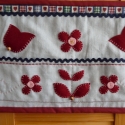   zsebes fali tároló  filc virágokkal, Dekoráció, Konyhafelszerelés, Dísz, Kép, Varrás, Patchwork, foltvarrás, Azonnal tudom küldeni!

Halványkék lenvászon alapra dupla zsebes - 2 nagy és 2 tulipán - fali tároló..., Meska