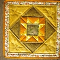 Falikép, Otthon, lakberendezés, Lakástextil, Patchwork, foltvarrás, Varrás, Nyárias színekben pompázó falikép.
Mérete: 48x48 cm.
Rejtett hátsó felfüggesztéssel.
Gépi tűzésse..., Meska
